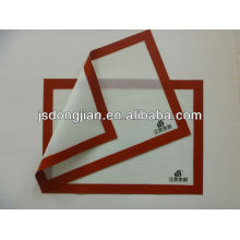 Food grade fiberglass transparent silicone baking mat